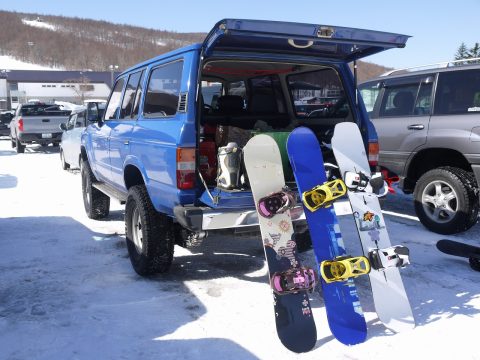 ランクル60　カーゴスペース　大容量　スノボ